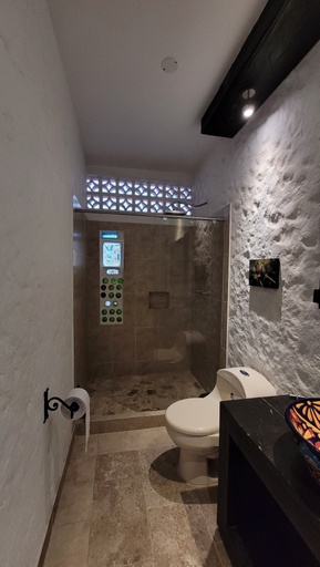 Bathroom, Toukan Hostel, Dosquebradas