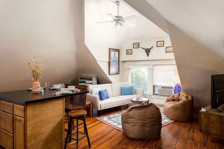 Others 4, Center of Highlands! Spacious Bardstown loft!, Jefferson