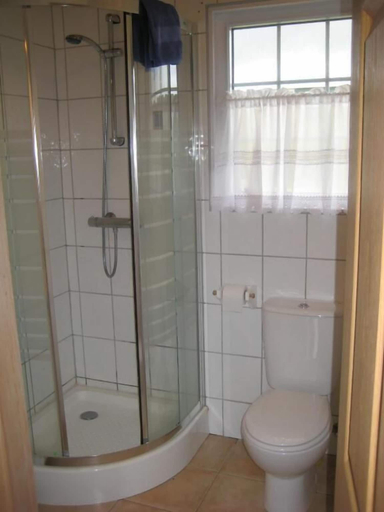 Bathroom 4, Eyjasól Cottages, Biskupstungnahreppur