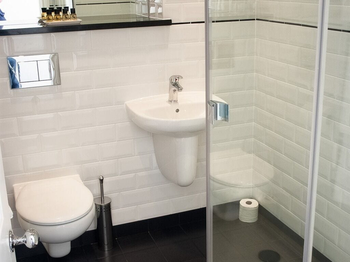 Bathroom 4, Eslington Villa, Gateshead