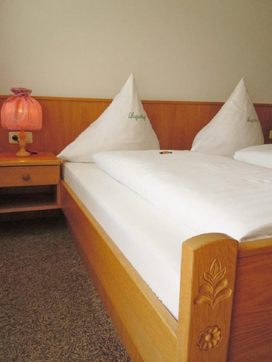 Bedroom 4, Hotel Lugerhof, Cham