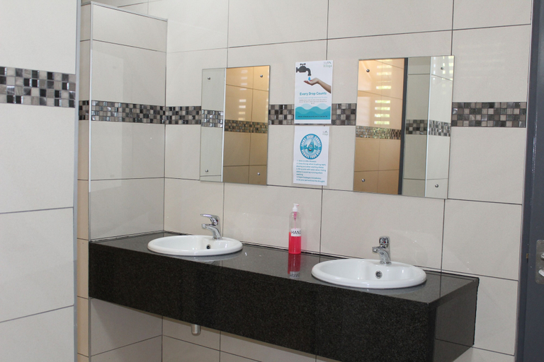 Bathroom 4, TaTe Village - Hostel, Windhoek West