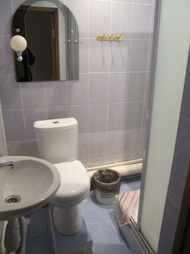 Bathroom 3, Hotel KIK7, Pushkinskiy rayon