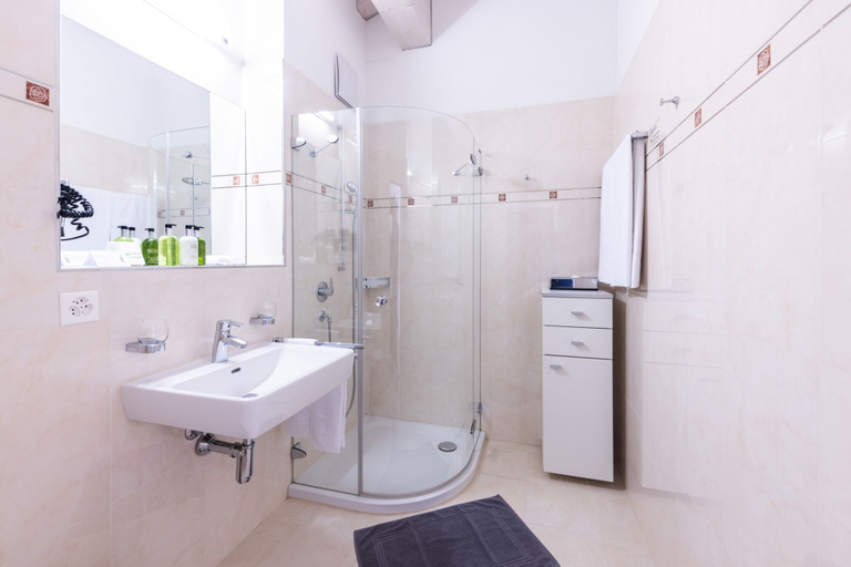 Bathroom 4, Hotel Lenzerhorn – Alpine Stay, Spa & Savour, Albula