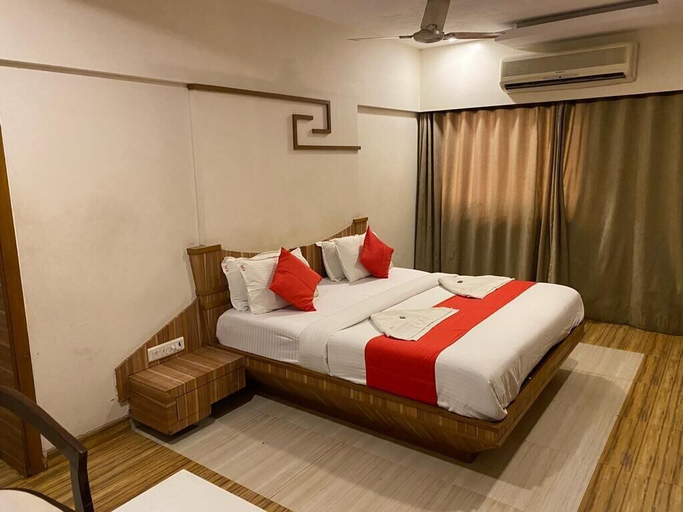 Bedroom 3, Hotel Praveen International, Thane