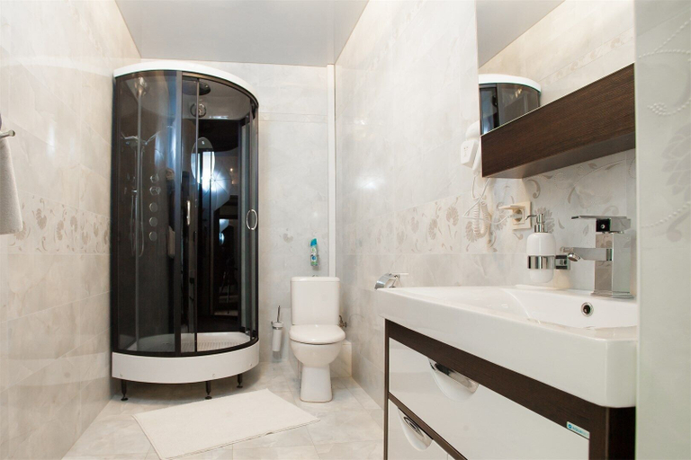 Bathroom 3, Sweet Hall Hotel, Krasnodar gorsovet