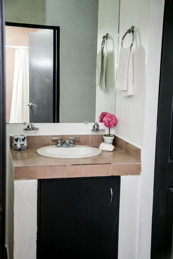 Bathroom 4, Suites DIOH, Monterrey