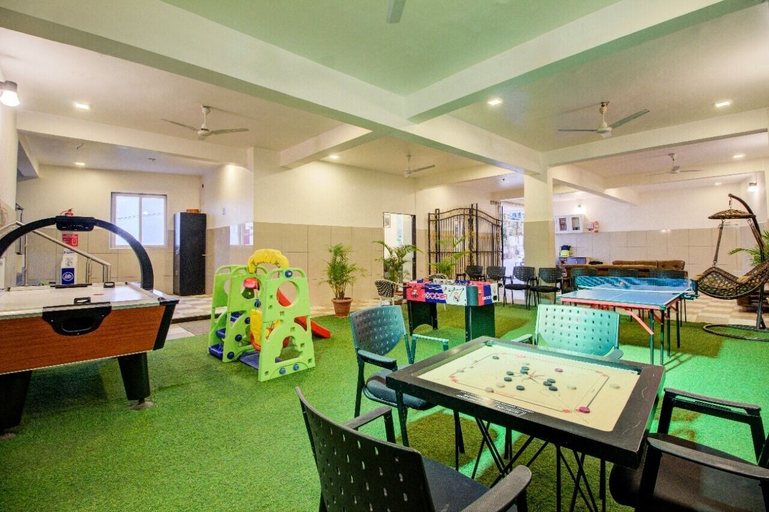 Food & Drinks 4, Nivanta by Royara, Satara