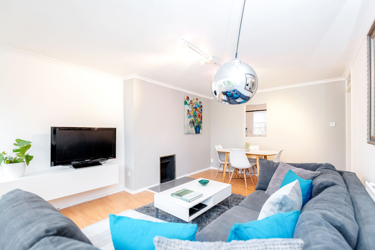 Others 5, Holland Park Heights by BaseToGo, London