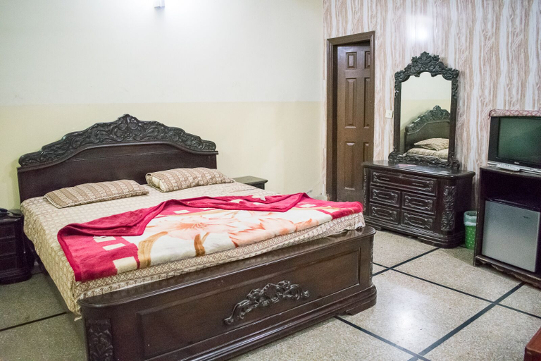 Bedroom 5, Gardenia Hotel, Lahore