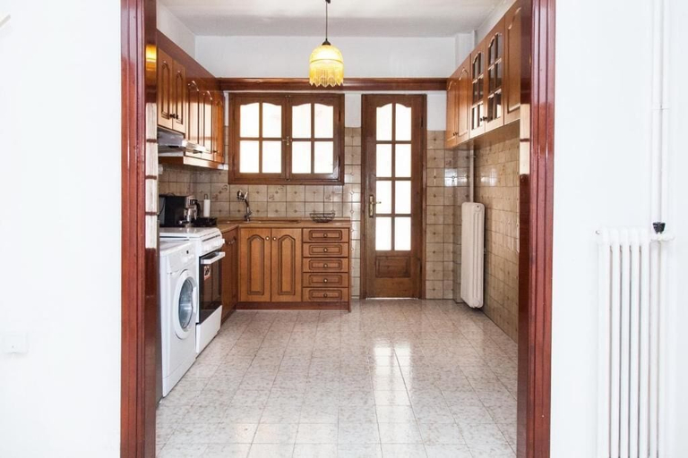 Others 5, Fabulous Apartment in Pireaus, Attica