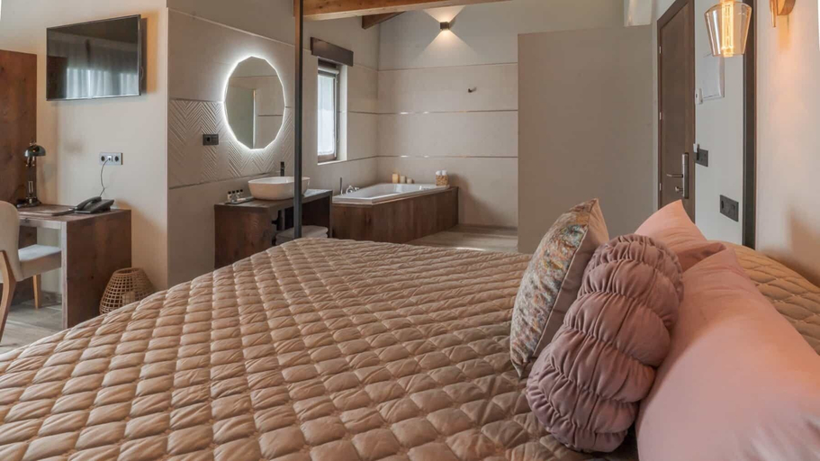 Bedroom 3, Hotel Rural Cantexos, Asturias