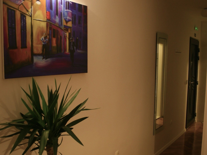 Others 4, Old City Center Suite, Split
