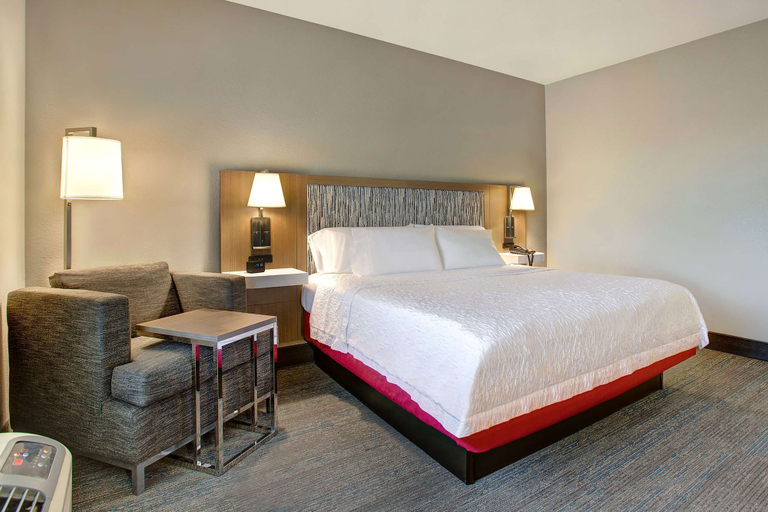 Bedroom 2, Hampton Inn & Suites Borger, Hutchinson