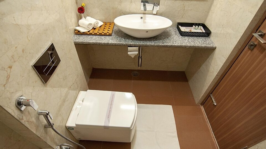 Bathroom, Villa Bianca, Nainital