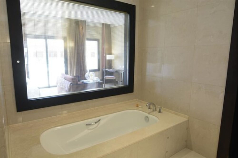 Bathroom 5, Hotel Casino Magic, Confluencia