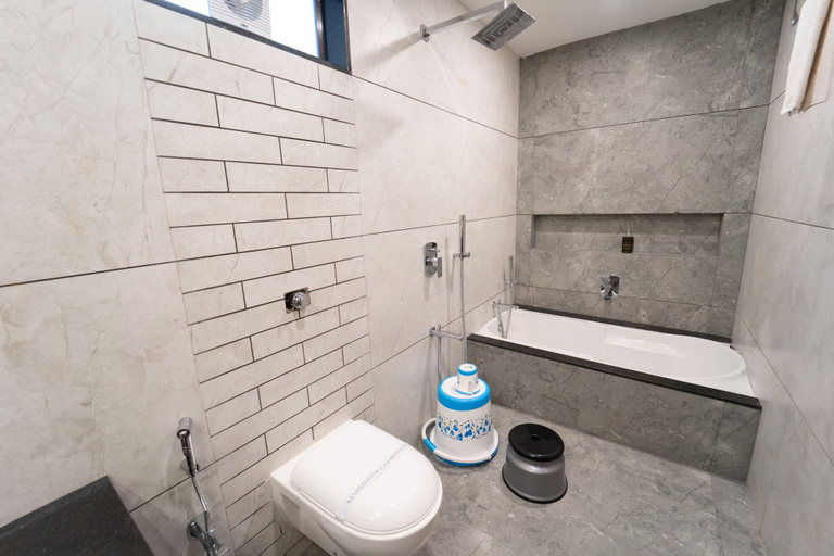 Bathroom 3, La Serene Resort & Spa, Satara