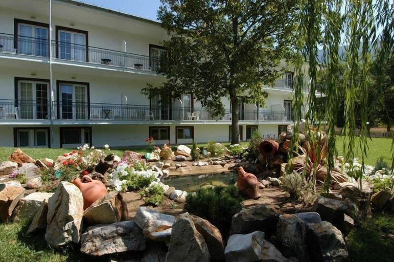 Exterior & Views 2, Dryas Hotel, Central Greece