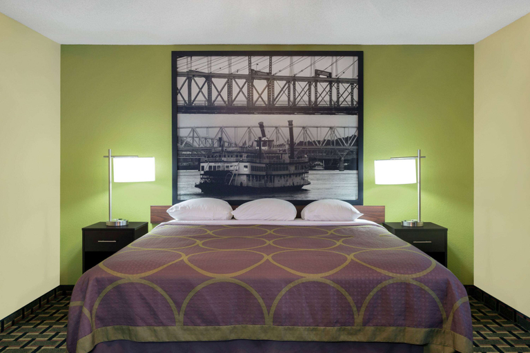 Bedroom 5, Super 8 by Wyndham Marietta, Washington