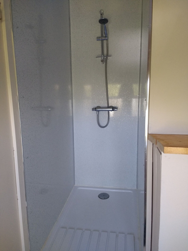 Bathroom 4, Lisieux House on Lough Neagh, Armagh, Banbridge and Craigavon