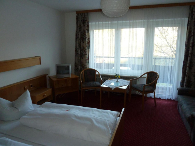 Bedroom 4, Alpenhotel Beslhof, Berchtesgadener Land