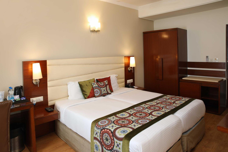 Bedroom 3, Ahuja Residency, Sunder Nagar, Delhi