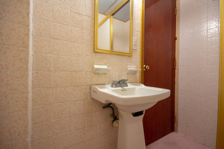 Bathroom 4, OYO Hotel Totonacapan, Papantla, Papantla