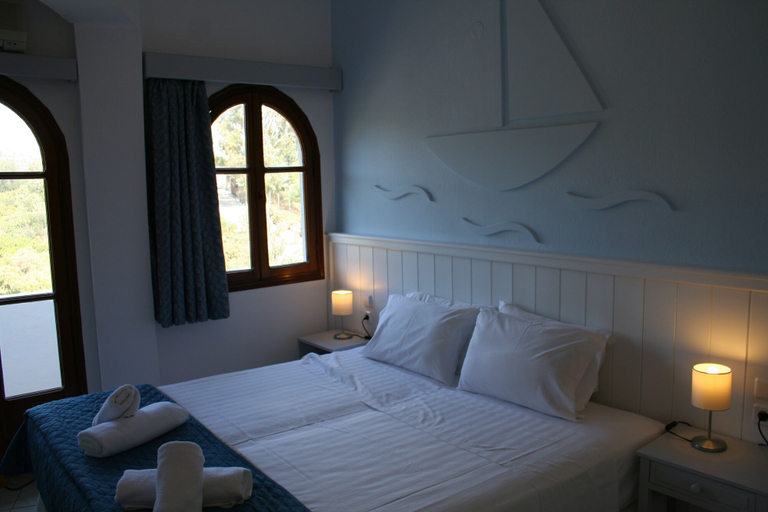 Bedroom 4, Naiades Almiros River Hotel, Crete