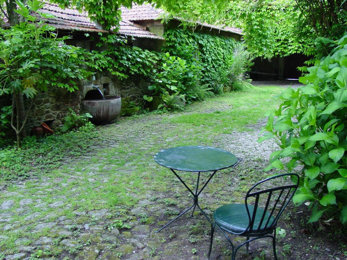 Others 5, Quinta da Picaria, Santo Tirso