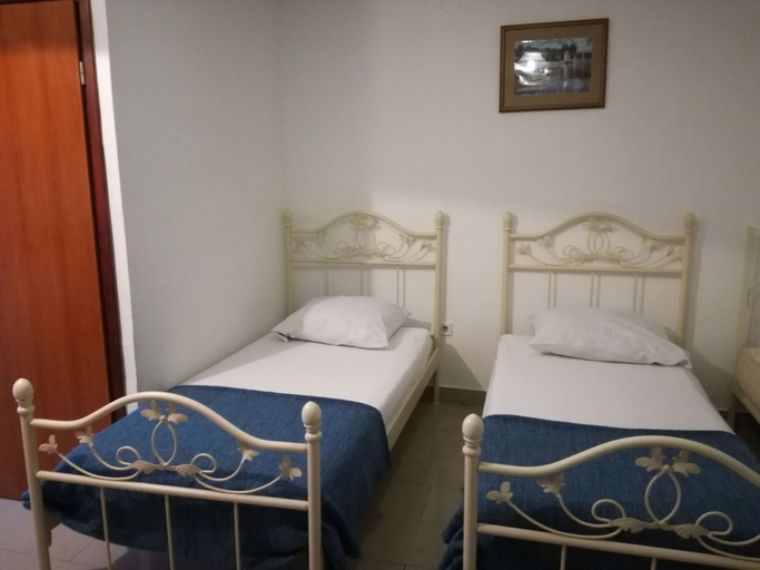 Bedroom 5, Rooms Garden - Hostel, Dubrovnik