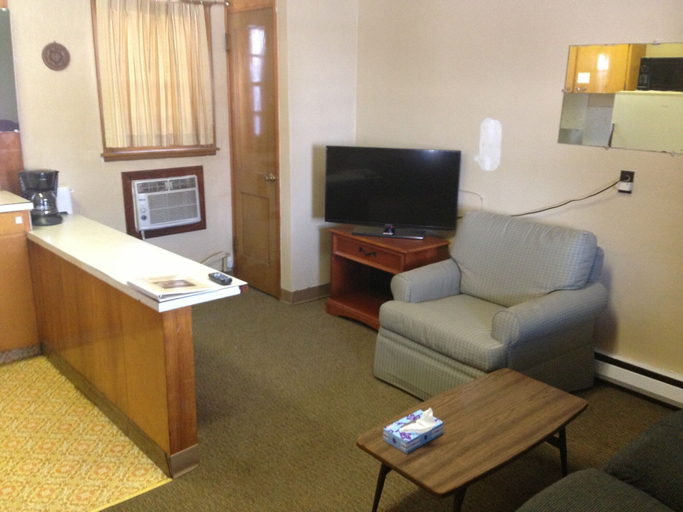 Others 3, Jamestown Motel, Stutsman
