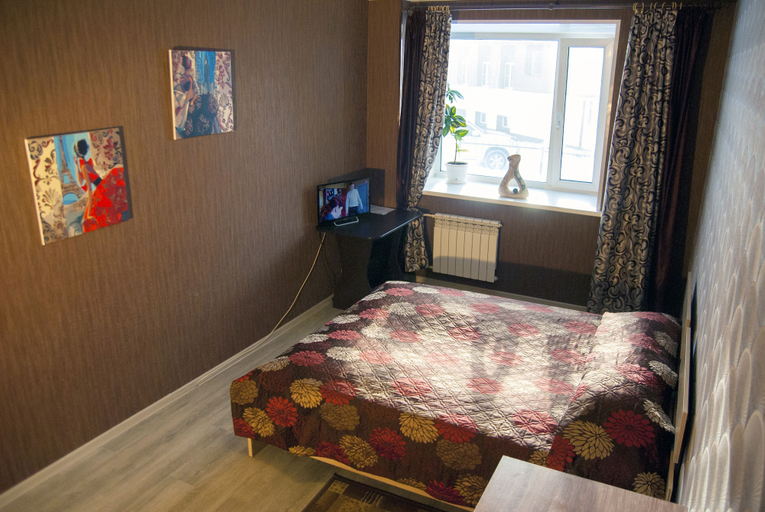 Bedroom 3, Tri zaytsa, Murmansk