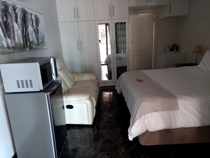 Bedroom 4, The Hills Guest House, Amajuba