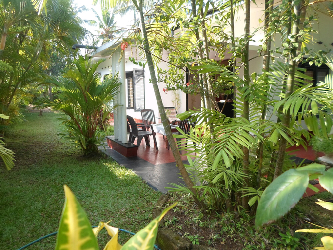 Others 5, Indrani Inn, N. Palatha East