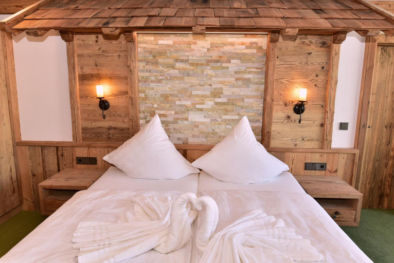 Bedroom 4, Hotel Wender, Ansbach