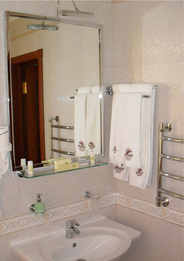 Bathroom 3, Intourist Stavropol, Stavropol'