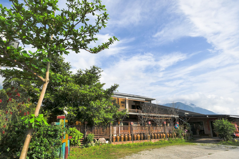 Exterior & Views 2, Sakura B&B, Hualien
