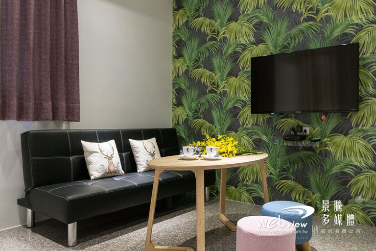 Others 5, Play Inn, Yilan