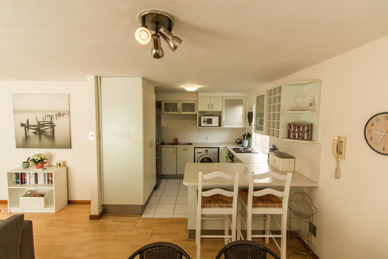 Others 4, Highstrand Suite 1, City of Cape Town