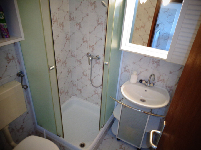 Bathroom 3, Nice Studio apartments Eduard, Medulin
