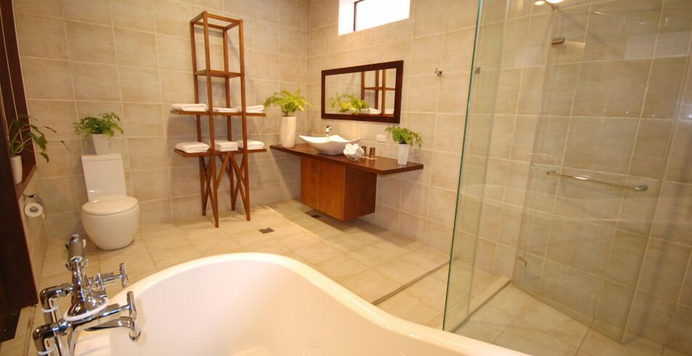 Bathroom 4, March Three Inn, Yilan