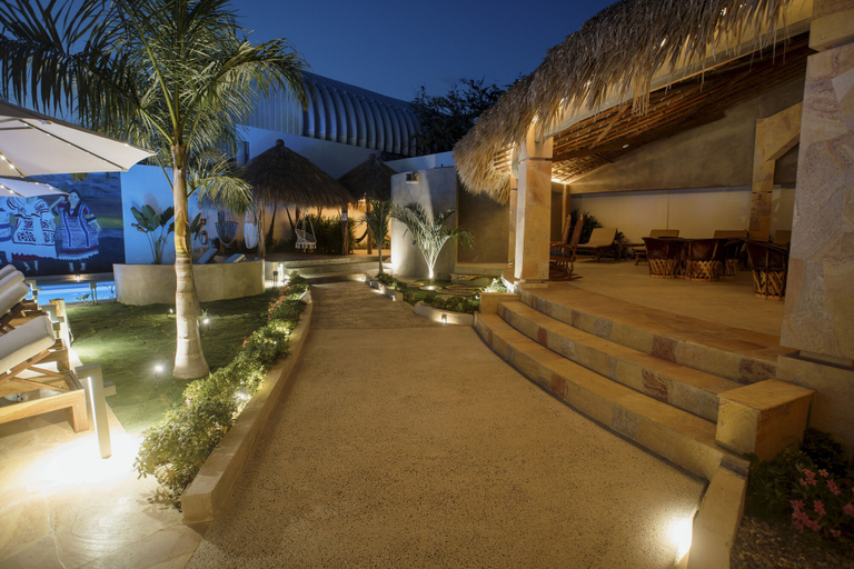 Exterior & Views 2, Hotel Camino Del Sol, Dist. Pochutla