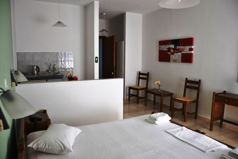 Bedroom 3, Filoxenia Hotel & Apartments, Ionian Islands