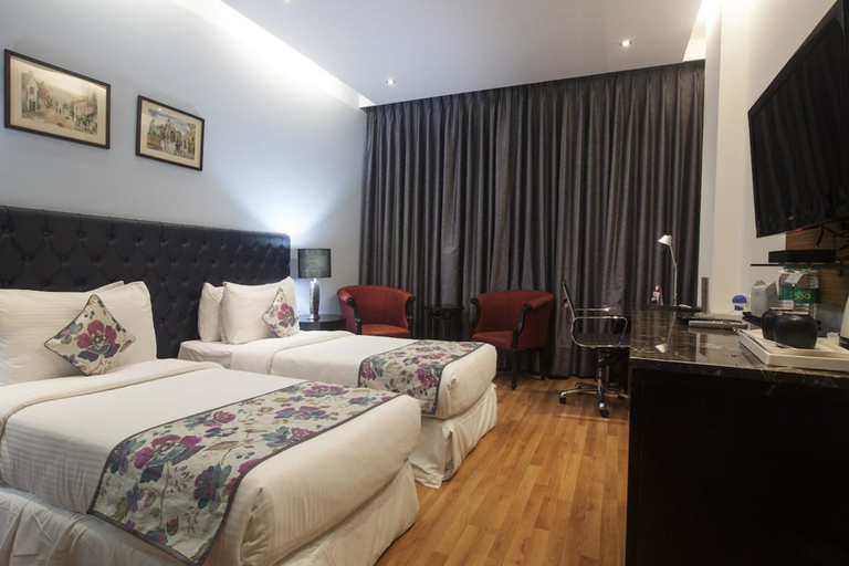 Bedroom 4, The Athena Hotel, Delhi