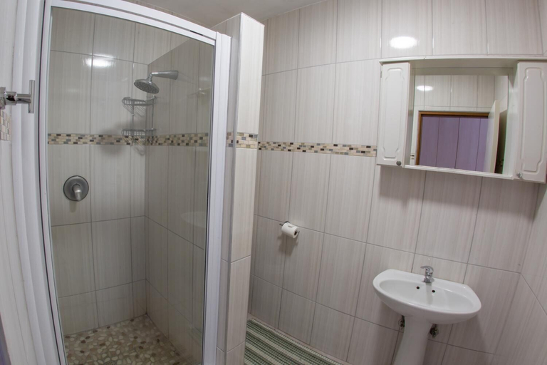 Bathroom 3, Meransha Langstrand, Walvisbay Rural