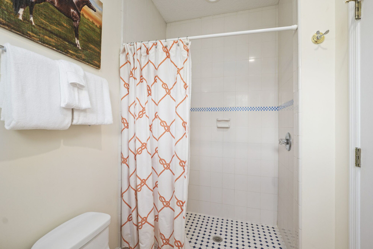 Bathroom 3, Roscoe Grande, Saint Johns