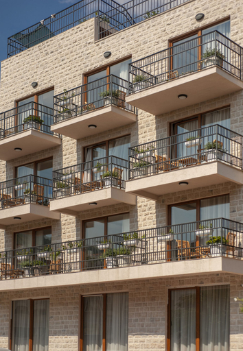 Exterior & Views 2, Twelve by Aycon
