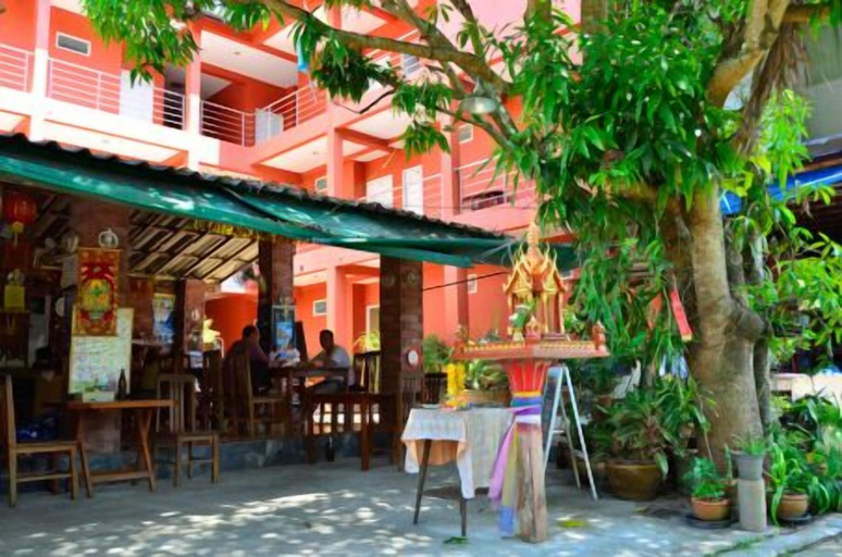 Food & Drinks 5, Ban To Guesthouse, Mueang Krabi