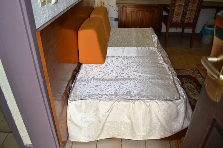 Bedroom 2, Hotel Framotel Kribi, Océan