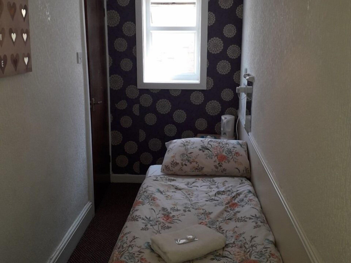 Bedroom 2, Belroy Hotel, Blackpool